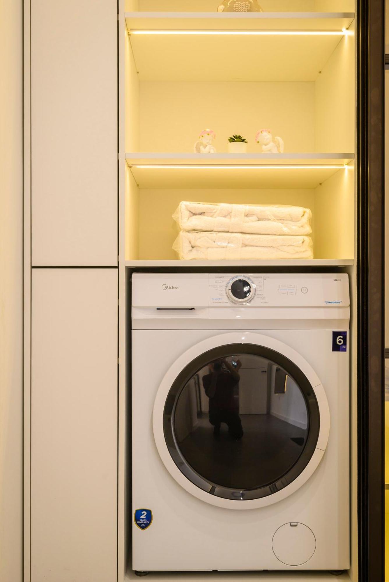 Five Business-Class Rooms In R-House Near Mega Center อัลมาตี ภายนอก รูปภาพ