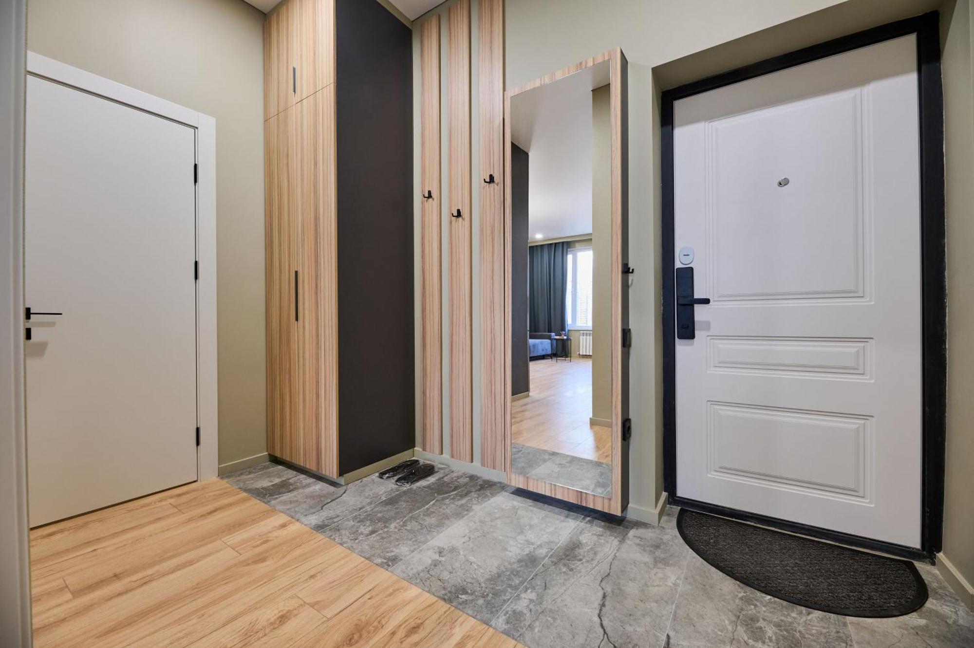 Five Business-Class Rooms In R-House Near Mega Center อัลมาตี ภายนอก รูปภาพ